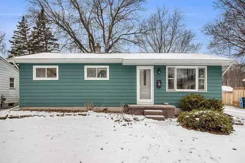 3124 Lawdor Rd, Lansing, MI 48911