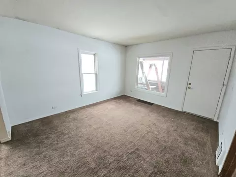7 Avenue B, Springfield, MI 49037 photo 3