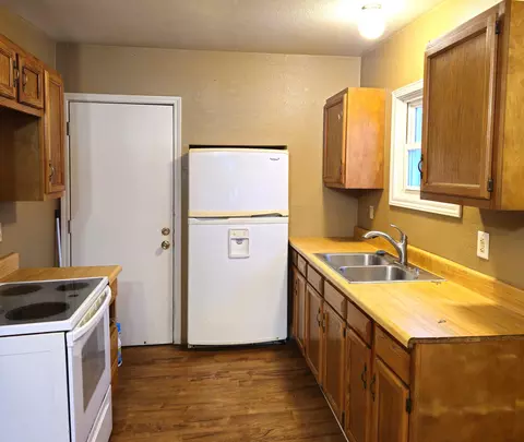7 Avenue B, Springfield, MI 49037 photo 7