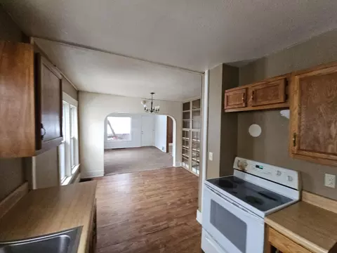 7 Avenue B, Springfield, MI 49037 photo 9