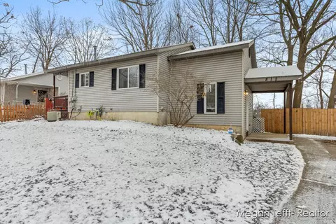 812 Norwich Ave SW, Grand Rapids, MI 49503