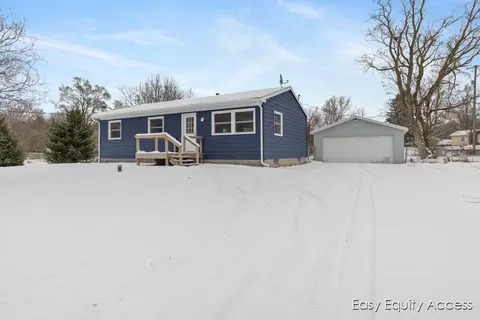 2250 E Bluewater Hwy Hwy, Ionia, MI 48846