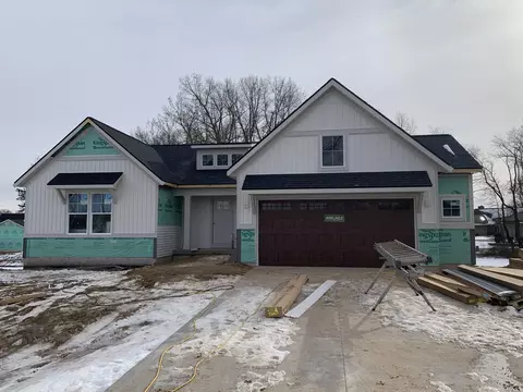7834 Woodhurst Dr NE, Rockford, MI 49341