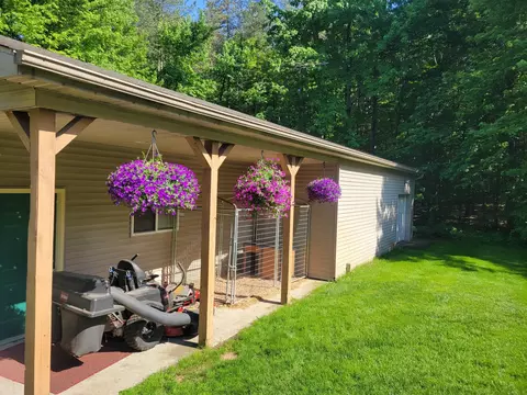 2118 Sunny Pine Dr, Dorr, MI 49323 photo 11