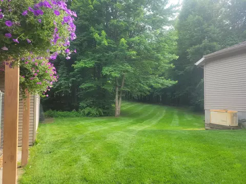 2118 Sunny Pine Dr, Dorr, MI 49323 photo 12