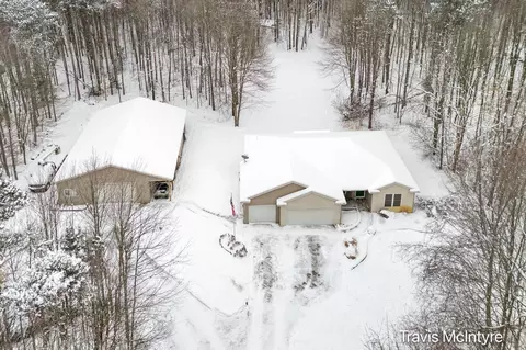 2118 Sunny Pine Dr, Dorr, MI 49323 photo 48