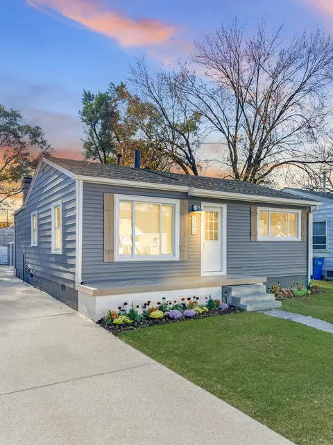 8464 Paige Ave, Warren, MI 48089