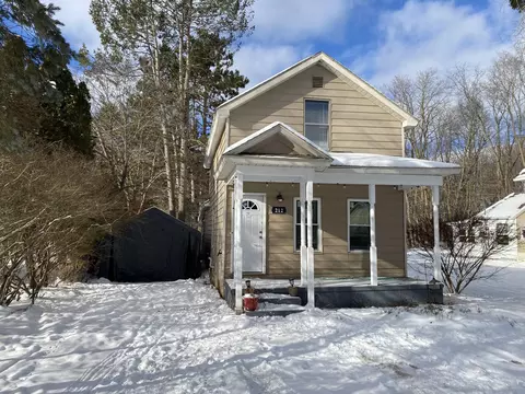 212 N Baldwin St, Whitehall, MI 49461 photo 4