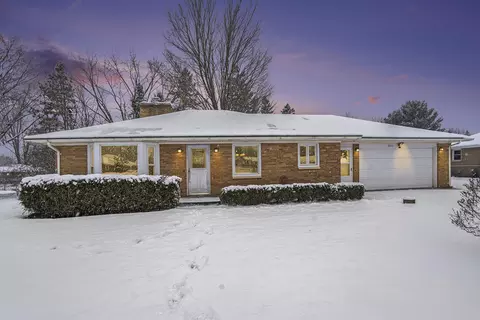 2215 Rosewood Ave, Portage, MI 49024