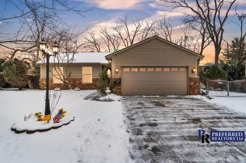 15042 Beatrice, Livonia, MI 48154