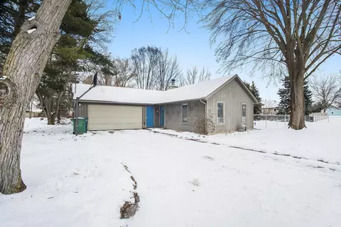 5985 Dewpointe Dr, Allendale, MI 49401 photo 3