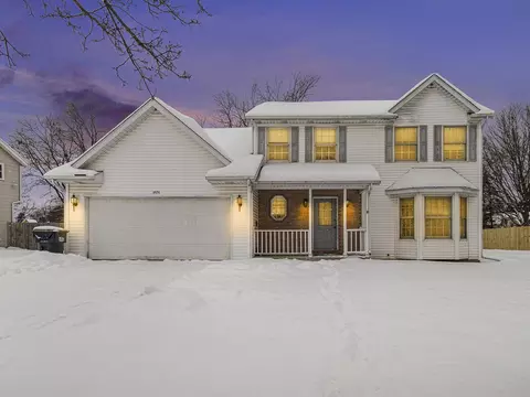 5576 Tradewind Dr, Portage, MI 49024