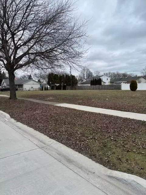 1234 John L Dr, Monroe, MI 48162 photo 2