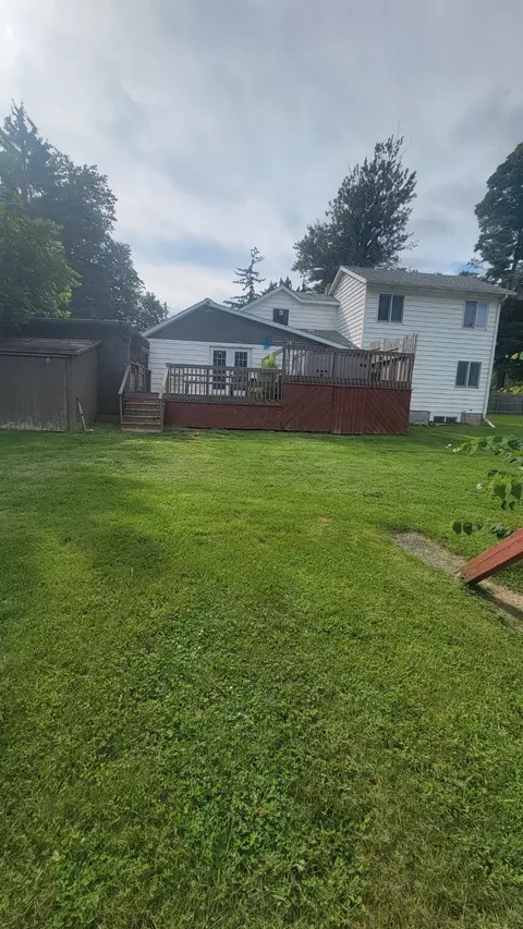 336 N Swan St, Colon, MI 49040