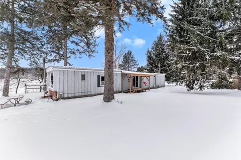 9680 S 7 12 Rd, Wellston, MI 49689