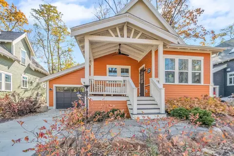 311 E Mechanic St #17, New Buffalo, MI 49117