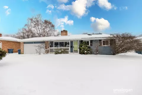 925 Sherwood Rd, Muskegon, MI 49441