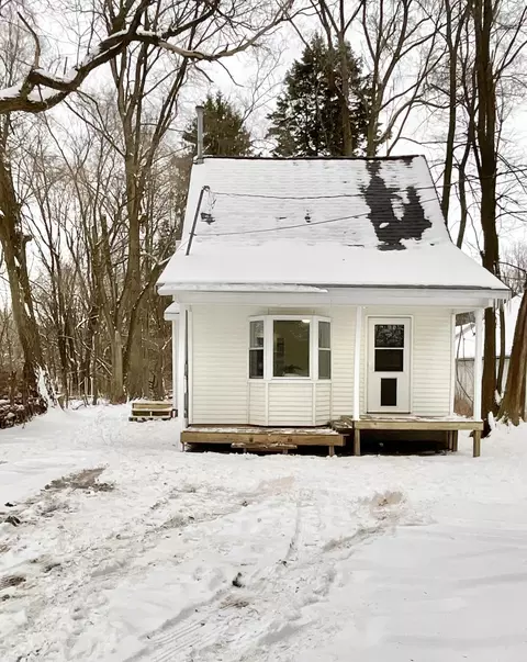 8158 Alpine Ave NW, Sparta, MI 49345