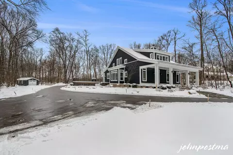 6287 Copper Valley Ct NE, Ada, MI 49301