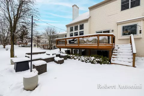 153 Fox Point Ct, Ada, MI 49301 photo 7