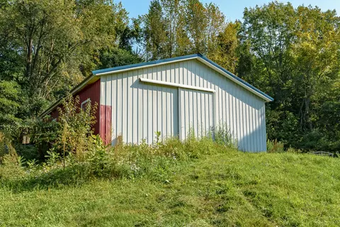 565 M-40, Gobles, MI 49055 photo 39