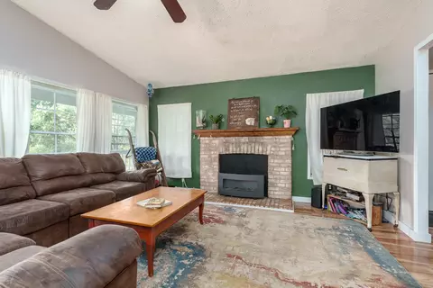 565 M-40, Gobles, MI 49055 photo 8