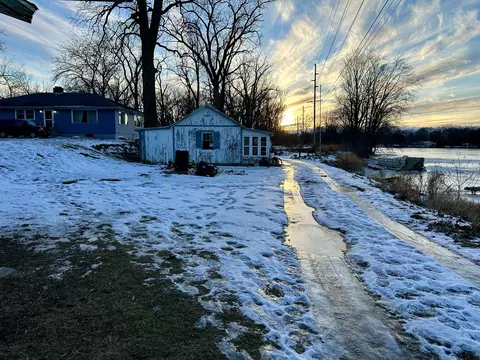 165 Wells St, Constantine, MI 49042 photo 17