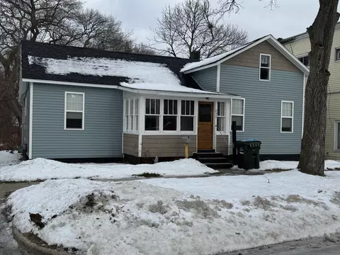 742 W Grand Ave, Muskegon, MI 49441