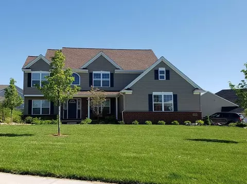 10648 Valley View Dr, Saline, MI 48176