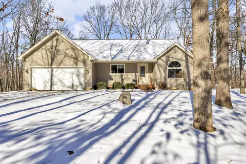 11218 Glenview Dr, Jerome, MI 49249