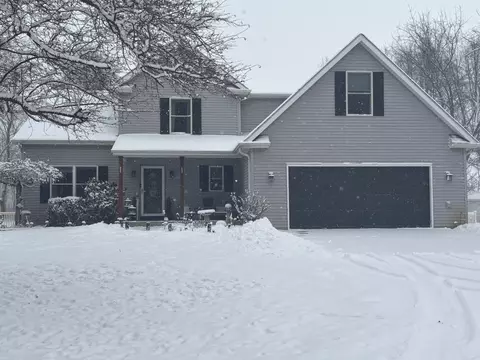 8275 Chapel Rd, Niles, MI 49120