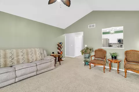 696 Cobblestone Trl, Howell, MI 48843 photo 14