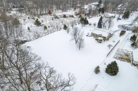 696 Cobblestone Trl, Howell, MI 48843 photo 50