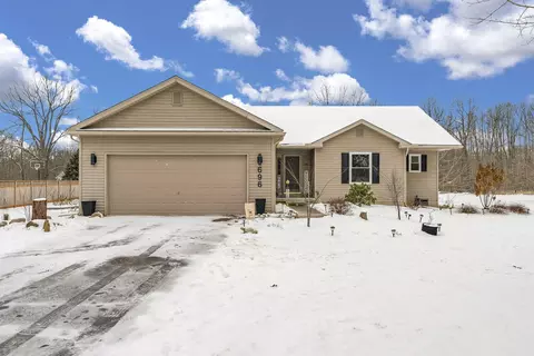 696 Cobblestone Trl, Howell, MI 48843 photo 5