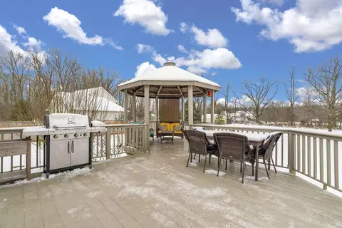 696 Cobblestone Trl, Howell, MI 48843 photo 43