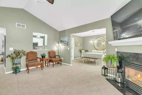 696 Cobblestone Trl, Howell, MI 48843 photo 15