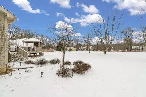 696 Cobblestone Trl, Howell, MI 48843 photo 46