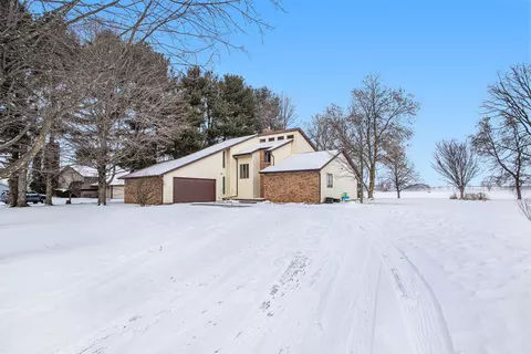 126 Maple Cir, Climax, MI 49034 photo 3