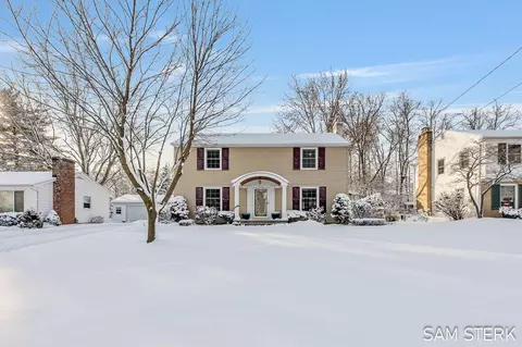 1664 Stilesgate St SE, Grand Rapids, MI 49508