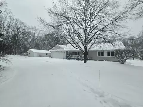 5155 W Mcmillan Rd, Muskegon, MI 49445