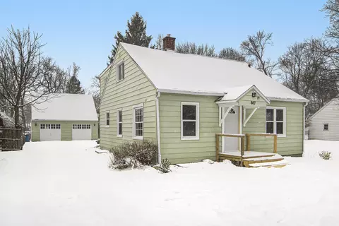 807 Ira Ave, Kalamazoo, MI 49048