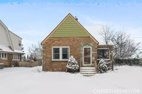 1024 5th St NW, Grand Rapids, MI 49504