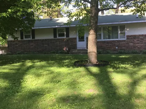 1084 Cadillac Dr, Muskegon, MI 49445