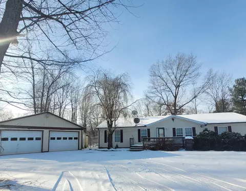 4470 W Hallett Rd, Hillsdale, MI 49242