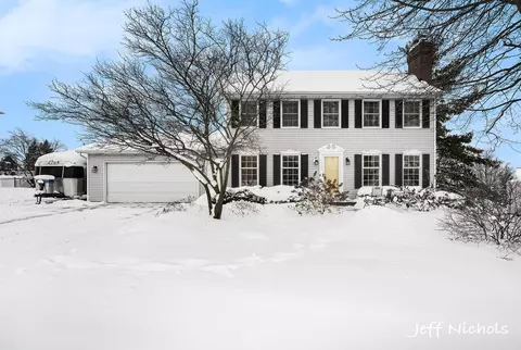 3301 Nobb Hill Dr, Hudsonville, MI 49426