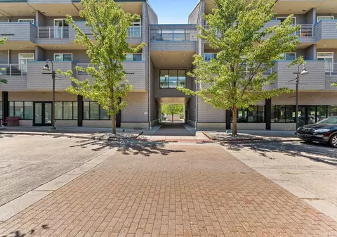 529 Miller Dr #303, Grand Haven, MI 49417