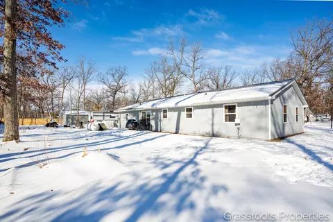1478 Schondel St, White Cloud, MI 49349 photo 4