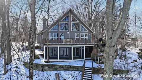 13825 W Point Dr NE, Gowen, MI 49326