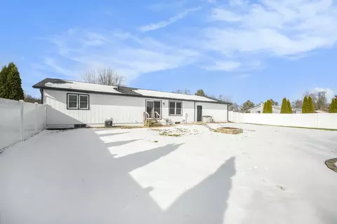 58489 E Greenfield Ct, Three Rivers, MI 49093 photo 5