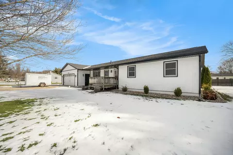 58489 E Greenfield Ct, Three Rivers, MI 49093 photo 4